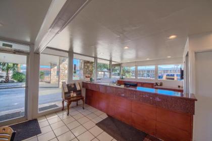 Americas Best Value Inn Uvalde - image 11