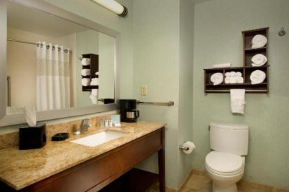 Hampton Inn Uvalde - image 2