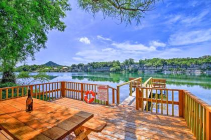 Waterfront Oasis with Dock and Kayaks on Lake Nueces!