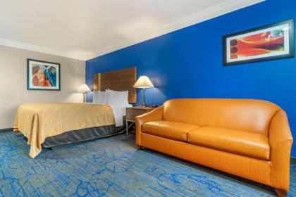 Quality Inn & Suites Vacaville - image 11