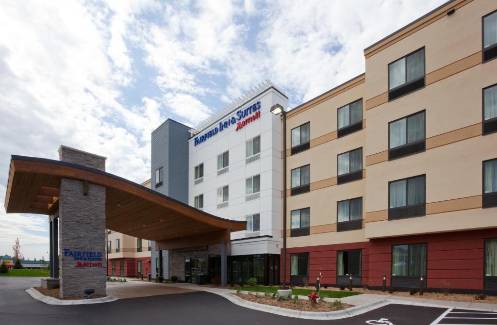 Fairfield Inn & Suites by Marriott St. Paul Northeast - image 7