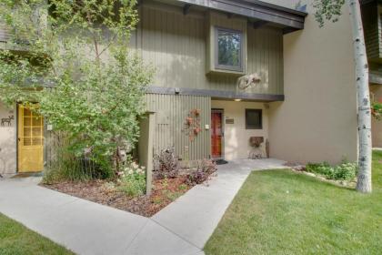 Pamelot's Ptarmigan Townhome - image 4