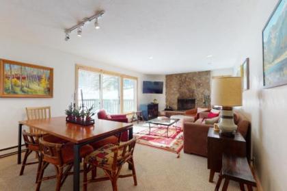 Cute 2 Bedroom East Vail Condo #1202 w/ Hot Tub and Shuttle. - image 3