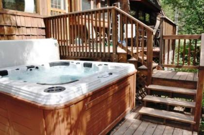 4 Bedroom Ski Home in East Vail with private hot tub - image 2