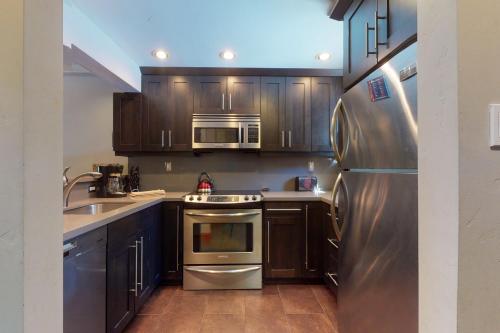 Ptarmigan Townhomes - image 2