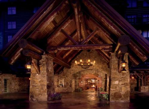 Beaver_Creek_Ritz-Carlton_Studio - image 4