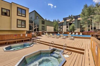 Vail Ski Condo with Comm Pool and Mtn Shuttle! - image 4