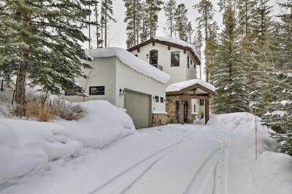 Mountain Masterpiece with Hot Tub and 2 Living Areas! - image 18