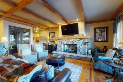 Bear Paw Ski In   Ski Out Condo Vail