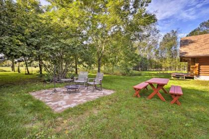 Valders Log Cabin near EEA Air Show and Sheboygan! - image 4