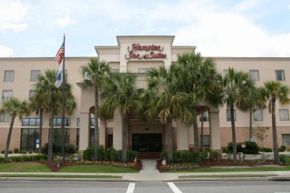 Hampton Inn & Suites Valdosta/Conference Center - image 3