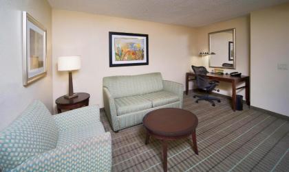 Hilton Garden Inn Valdosta - image 14