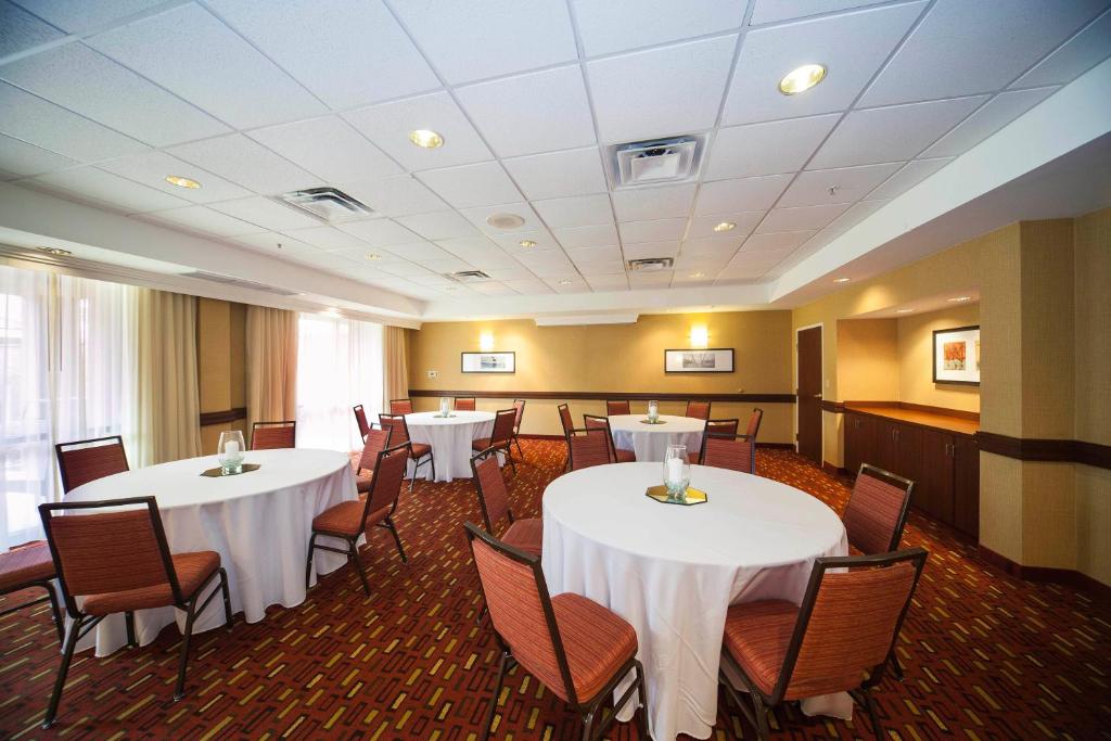 Courtyard by Marriott Valdosta - image 5