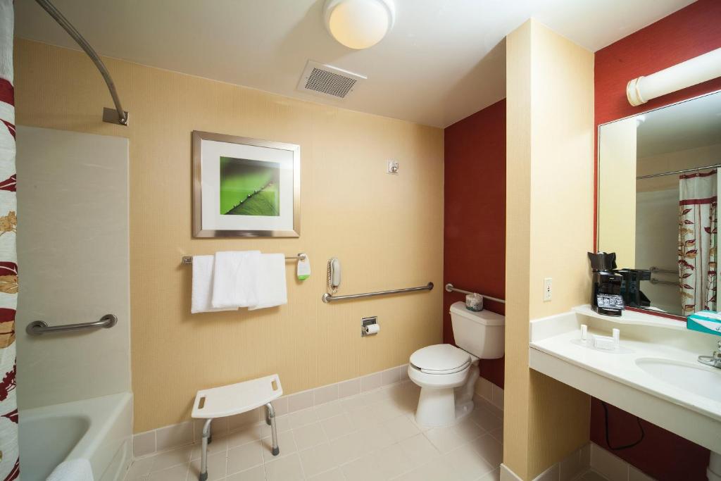 Courtyard by Marriott Valdosta - image 7