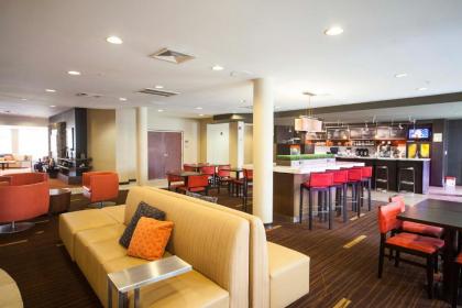 Courtyard by Marriott Valdosta - image 9