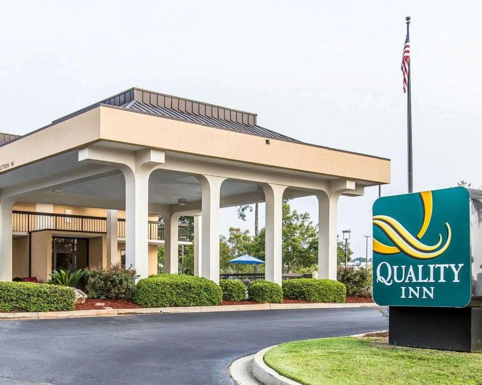 Quality Inn at the Mall - Valdosta - main image