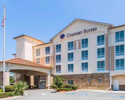 Comfort Suites - image 9