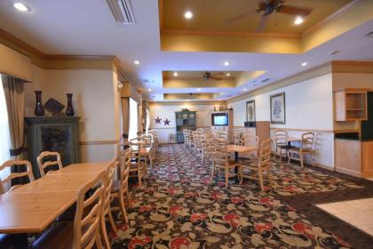 Country Inn & Suites by Radisson Valdosta GA - image 5