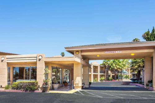 Travelodge by Wyndham Vallejo Napa Valley - main image