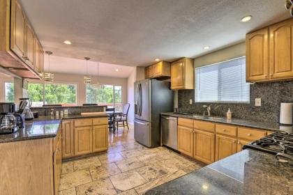 Vallejo Home with Spacious Deck Hot Tub and Views - image 10