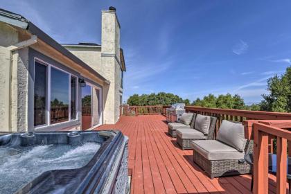 Vallejo Home with Spacious Deck Hot Tub and Views - image 2