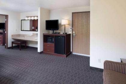 AmericInn by Wyndham Valley City Conference Center - image 4