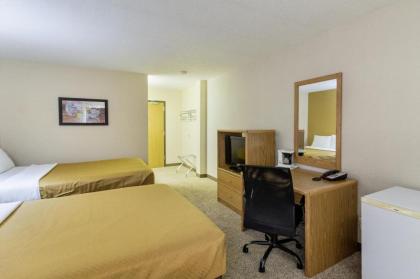 Econo Lodge - Valley City - image 10