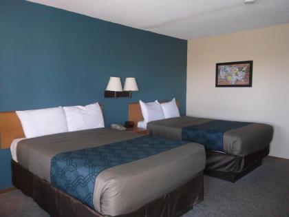 Econo Lodge - Valley City - image 14