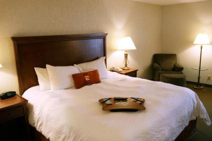 Hampton Inn St. Louis Southwest - image 14