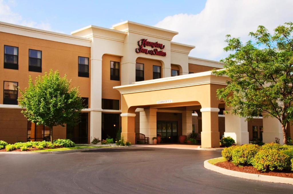 Hampton Inn & Suites Valparaiso - main image