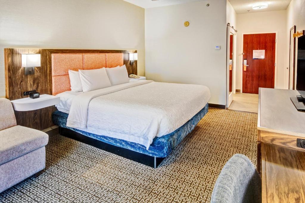 Hampton Inn Van Buren - image 5