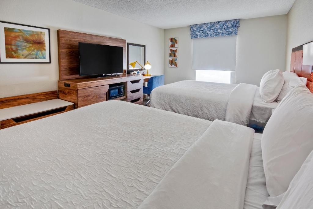 Hampton Inn Van Buren - image 6