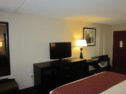 Best Western Van Buren Inn - image 10