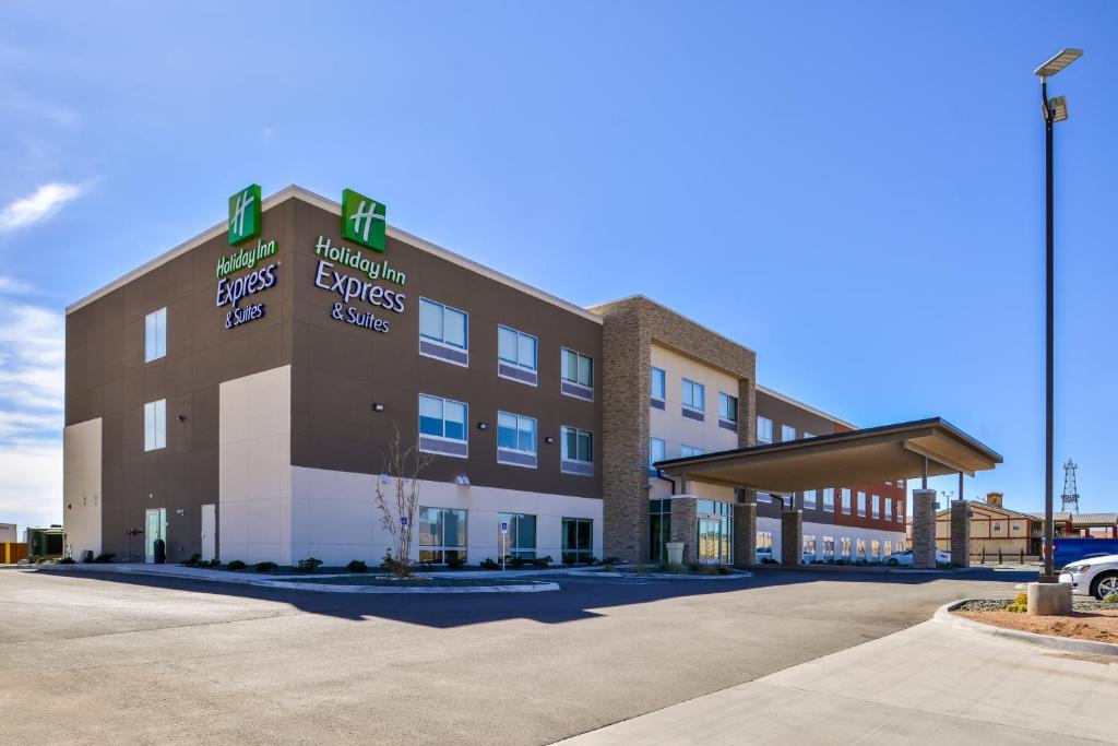 Holiday Inn Express & Suites - Van Horn an IHG Hotel - main image