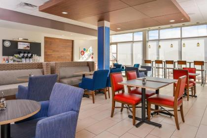 Holiday Inn Express & Suites - Van Horn an IHG Hotel - image 8