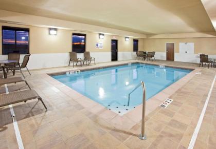 Holiday Inn Express Hotel & Suites Van Wert an IHG Hotel - image 2