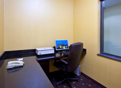 Holiday Inn Express Hotel & Suites Van Wert an IHG Hotel - image 4