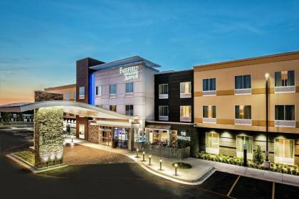 Fairfield Inn & Suites by Marriott Van - image 9