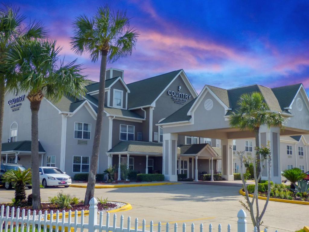 Country Inn & Suites by Radisson Biloxi-Ocean Springs MS - main image