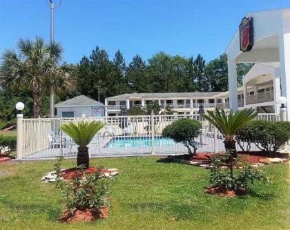 Super 8 by Wyndham Ocean Springs Biloxi - image 10