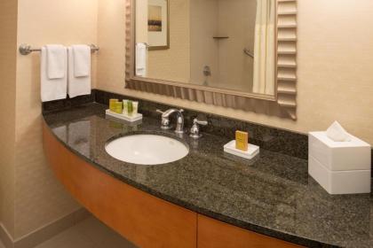 Hilton Vancouver Washington - image 13