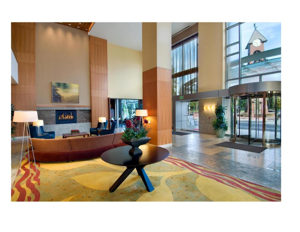 Hilton Vancouver Washington - image 7