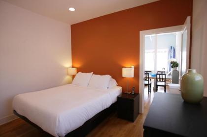 Venice Suites - image 4