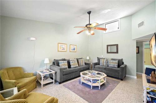 Venice Harbor 604 1 Bedroom WiFi Sleeps 4 Pet Friendly - main image