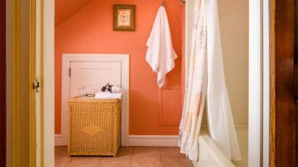 Carisbrooke Inn Bed & Breakfast - image 7