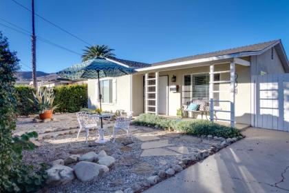 Stylish Ventura Home with Mtn Views 1 Mi to Beach!