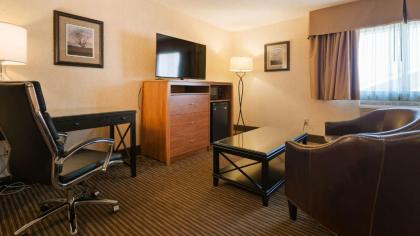 Best Western Vermillion Inn - image 9