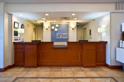 Holiday Inn Express & Suites Vermillion an IHG Hotel - image 9