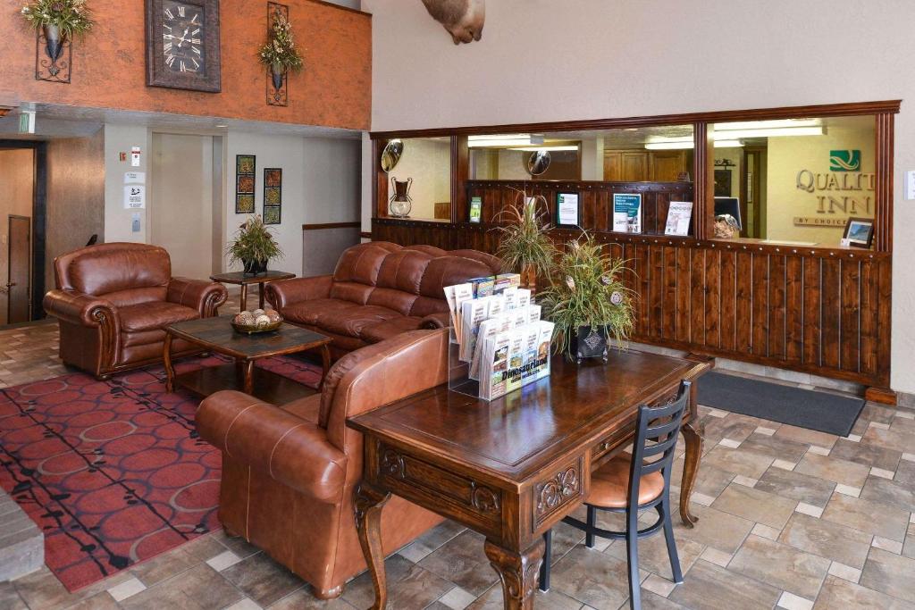 Quality Inn Vernal near Dinosaur National Monument - image 7