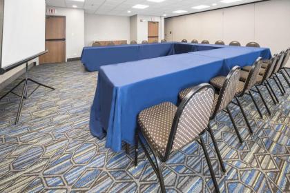 Holiday Inn Express Chicago Northwest-Vernon Hills an IHG Hotel - image 15